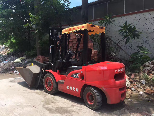 杭州叉車丨叉車散熱器保養(yǎng)好，別讓小問(wèn)題造就大事故！