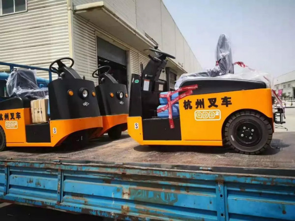 有質(zhì)量有保證，杭叉的電動牽引車再一次交付天津某企業(yè)！